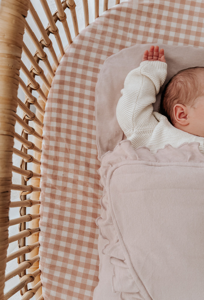 Bundl Wool Wrap Peony Frill